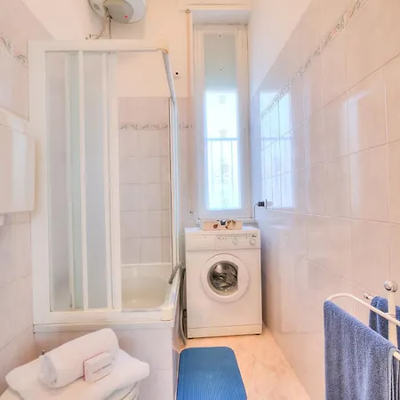 Apartment La Casa Di Valeria Close To The Sea - Happy
