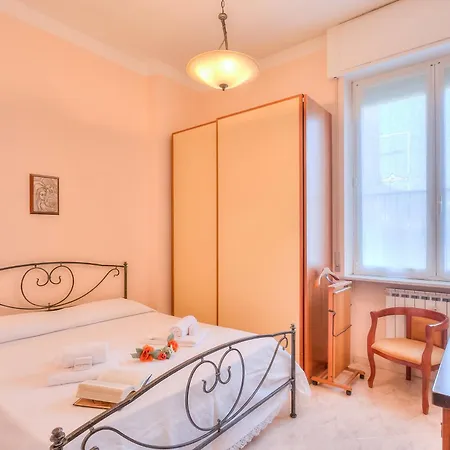Apartment La Casa Di Valeria Close To The Sea - Happy *